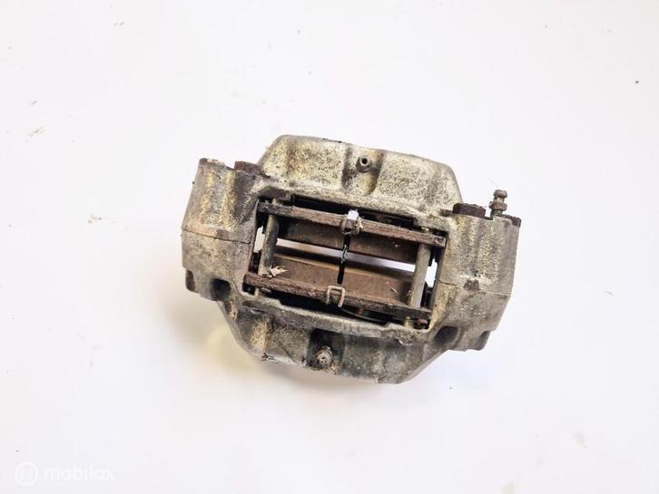 Remklauw rechts voor. Volvo Amazon 142 144 145 164 P1800, Auto-onderdelen, Remmen en Aandrijving, Volvo, Gebruikt, Ophalen of Verzenden