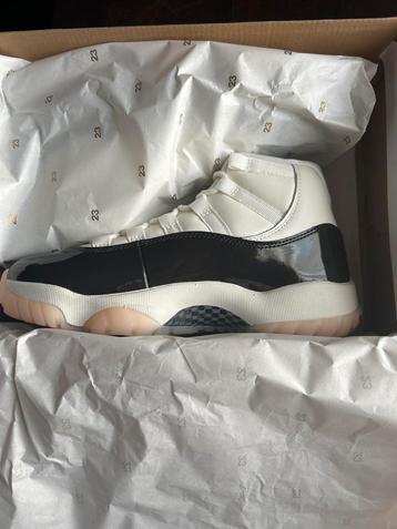 Air Jordan 11 Retro WMNS - Maat 36.5 beschikbaar voor biedingen