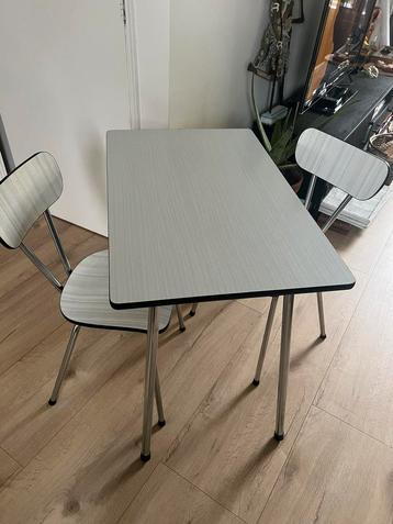 Vintage eettafel tafel mer 2 stoelen 1960-1970 formica retro beschikbaar voor biedingen