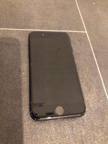 Defecte iPhone SE 2020 - Watersschade beschikbaar voor biedingen