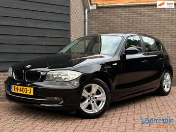 BMW 1-serie 118i | Cruise | Stoelverwarming | 5-deurs | PDC beschikbaar voor biedingen