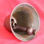 Bronzen Bel met gesmede klepel, Antiek en Kunst, Antiek | Koper en Brons, Ophalen of Verzenden, Brons