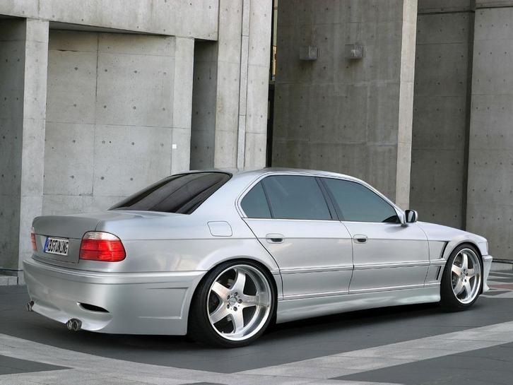 BMW E38 achterbumper type 2509 model M look, Auto diversen, Tuning en Styling, Ophalen of Verzenden
