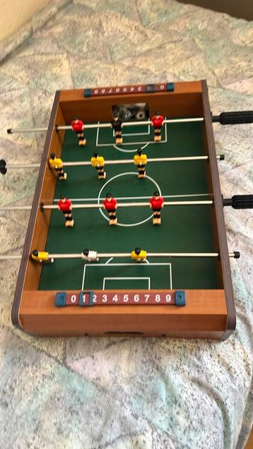 Voetbaltafel beschikbaar voor biedingen