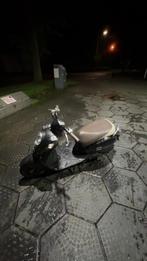 Sym mio 25, Gebruikt, Maximaal 25 km/u, Ophalen, Mio