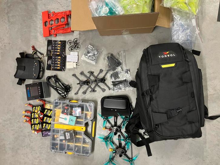 Fpv drones/etc., Hobby en Vrije tijd, Modelbouw | Radiografisch | Helikopters en Quadcopters, Zo goed als nieuw, Ophalen of Verzenden