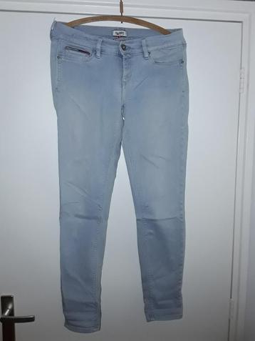 Hilfiger Denim Lichte Spijkerbroek Maat 28/30 beschikbaar voor biedingen