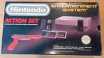 nes action set compleet in doos, Spelcomputers en Games, Spelcomputers | Nintendo NES, Ophalen of Verzenden, Gebruikt