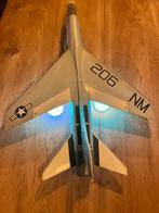 Crusader F8, Ophalen of Verzenden, Gebruikt