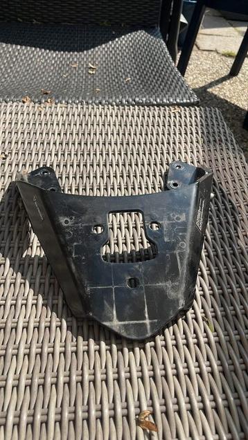 Hayabusa Gen 1 Koffer Beugel SW-Motech beschikbaar voor biedingen