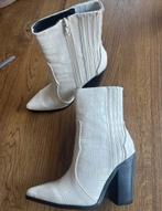 Sacha essentials laarsje met hak, Ophalen, Zo goed als nieuw, Zwart