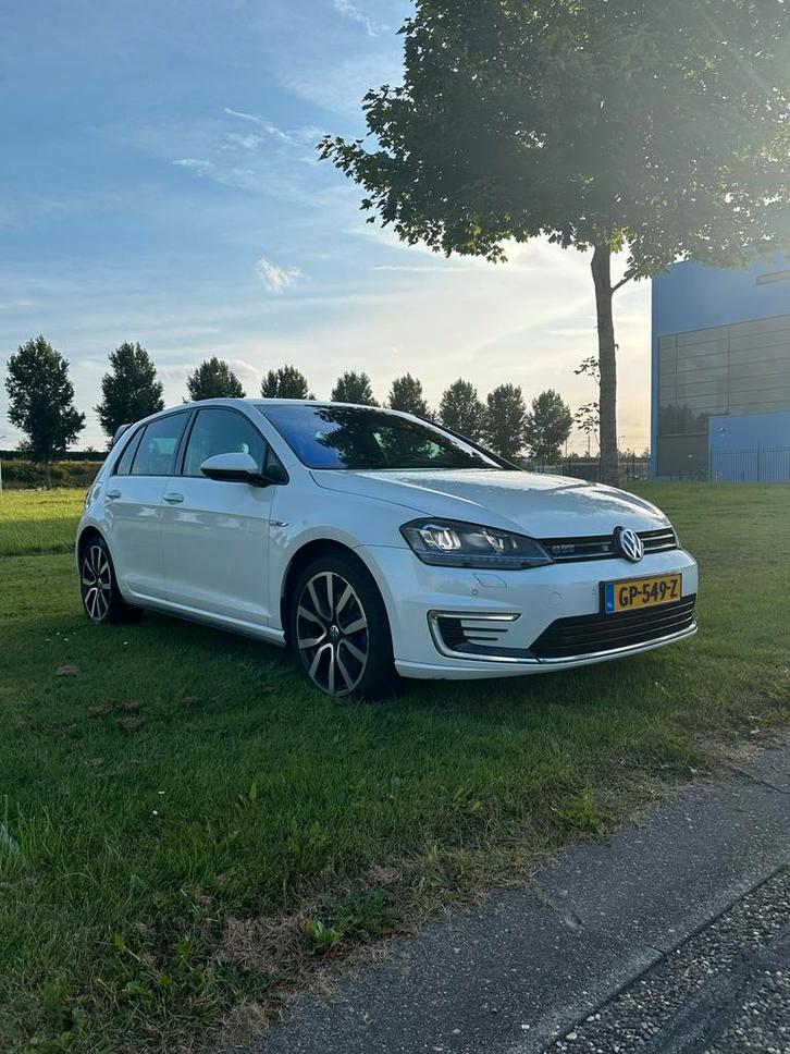 Volkswagen Golf 1.4 TSI Phev 204pk 5D DSG 2015 Wit 244106 KM, Auto's, Volkswagen, Particulier, Golf, Hybride Elektrisch/Benzine