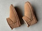 uggs classic ultra mini chestnut, UGG, Bruin, Lage of Enkellaarzen, Nieuw