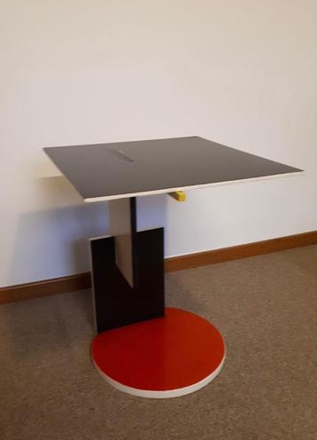 Gerrit Rietveld Divantafel Schrödertafel / replica beschikbaar voor biedingen