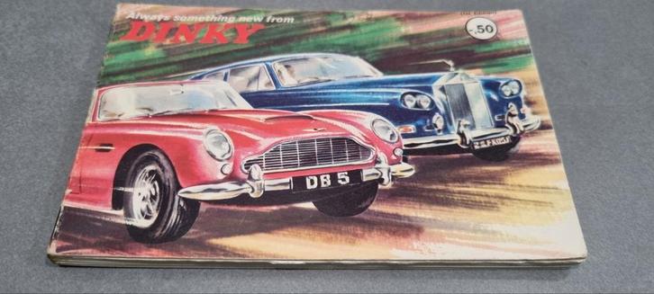 Dinky Toys catalogus 1966 Nederlandse editie, Hobby en Vrije tijd, Modelauto's | Overige schalen, Zo goed als nieuw, Auto, Ophalen of Verzenden