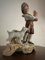 Antiek Porseleinen Beeldje: Jongen met Hond, Antiek en Kunst, Antiek | Porselein, Ophalen of Verzenden