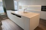 Keukeneiland met Corian blad, Blum kasten en gasfornuis, Huis en Inrichting, Keuken | Keukenelementen, Gebruikt, 75 cm of meer