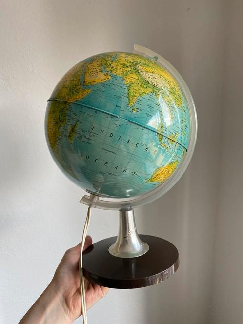 Vintage globe lamp, Huis en Inrichting, Woonaccessoires | Wereldbollen, Gebruikt, Ophalen of Verzenden