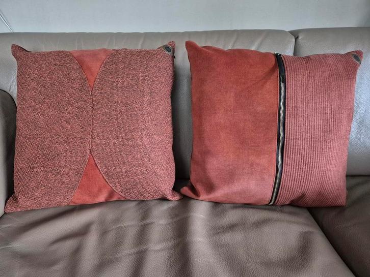 2 terracotta koperkleur sierkussens coco maison timeless, Huis en Inrichting, Woonaccessoires | Kussens, Zo goed als nieuw, Vierkant