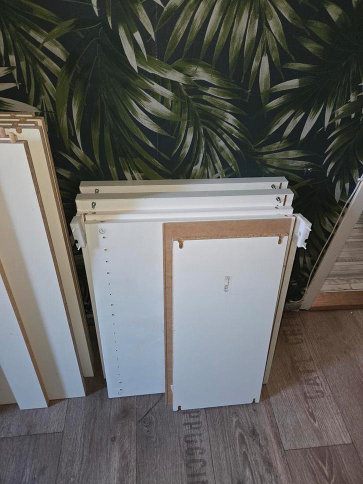 Billy en stuva kast van ikea, Huis en Inrichting, Keuken | Keukenelementen, Gebruikt, Minder dan 100 cm, Minder dan 50 cm, Minder dan 25 cm