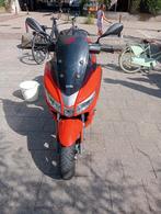 Zo goed als Nieuwe aprilla SXR 50, Ophalen, Zo goed als nieuw, Benzine, Overige modellen