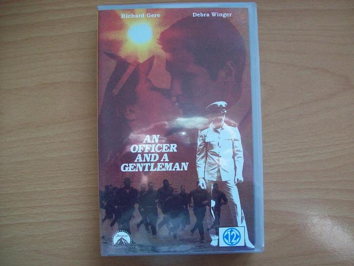An Officer And A Gentleman (Nieuw in folie!) Richard Gere, D, Cd's en Dvd's, VHS | Film, Nieuw in verpakking, Drama, Vanaf 12 jaar