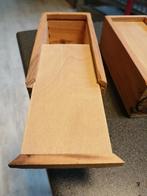 2 HOUTEN KISTJES VOC BATAVIA LELYSTAD 13,5X6,5X4,5 CM.
Gebra, Verzamelen, Scheepvaart, Gebruiksvoorwerp, Motorboot of Zeilboot