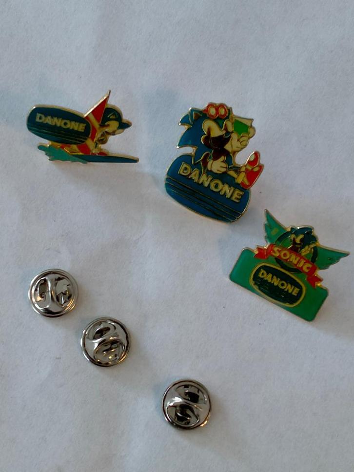 Sonic the Hedgehog Danone reclame Game vintage pins set, Verzamelen, Speldjes, Pins en Buttons, Gebruikt, Overige onderwerpen