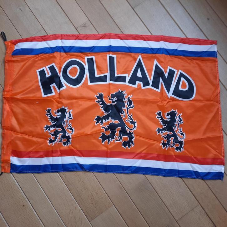 Holland vlag oranje met leeuwen, Hobby en Vrije tijd, Feestartikelen, Oranje of Koningsdag, Ophalen of Verzenden