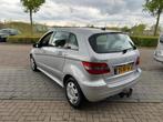 Mercedes-Benz B-klasse 150 Automaat Hoog instap Airco Cruise, Auto's, Mercedes-Benz, Stof, Zwart, Bedrijf, Traction-control