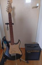 Yamaha EG 012 + versterker, Overige merken, Met versterker, Ophalen of Verzenden, Zo goed als nieuw
