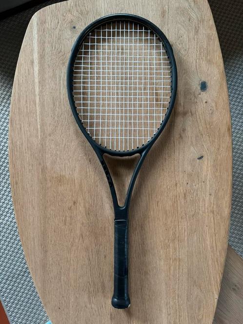 Tennisracket Wilson Pro Staff 97L V13 in nieuwstaat, Sport en Fitness, Tennis, Zo goed als nieuw, Racket, Wilson, L0, Ophalen of Verzenden