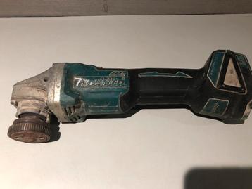 Makita DGA504 haakse slijper beschikbaar voor biedingen