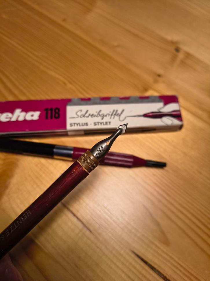 Geha 118 Schreibgriffel Stylus - Vintage, Antiek en Kunst, Antiek | Kantoor en Zakelijk, Verzenden