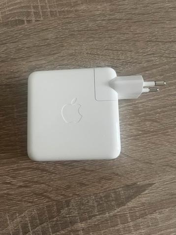 Originele Apple 61W USB-C Power Adapter (A1718)  beschikbaar voor biedingen