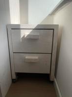 Nachtkastje, Huis en Inrichting, Slaapkamer | Nachtkastjes, Ophalen, Minder dan 45 cm, Zo goed als nieuw, Minder dan 55 cm