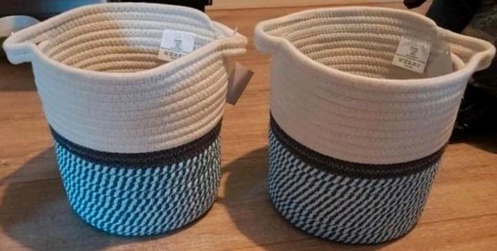 Nieuw! Mand Renate blauw met wit & grijs, kleiner formaat, Huis en Inrichting, Woonaccessoires | Schalen en Manden, Nieuw, Rond