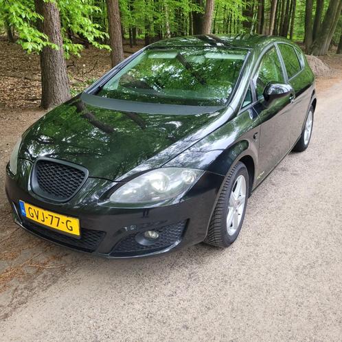 Seat Leon 1.2 TSI 77KW 2012 Zwart, Auto's, Seat, Particulier, Leon, ABS, Airbags, Airconditioning, Bluetooth, Bochtverlichting