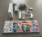 Nintendo Wii met controller nunchuck hdmi verloop 4 games, Spelcomputers en Games, Ophalen of Verzenden, Gebruikt, Met 1 controller