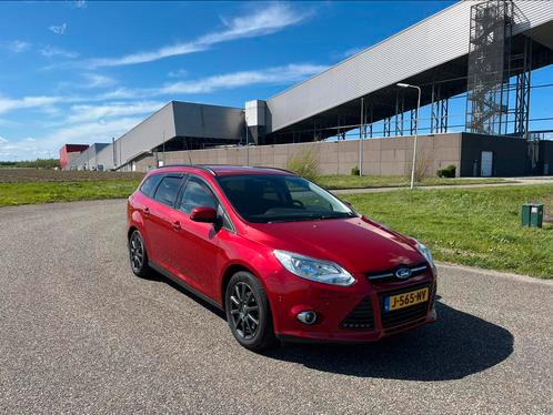 Ford Focus 1.0 Ecoboost 92KW Wagon 2013 nieuwe distributie!, Auto's, Ford, Particulier, Focus, ABS, Airbags, Airconditioning, Alarm