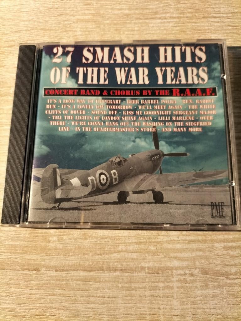 Concert band - 27 smash hits of the war years, Ophalen of Verzenden