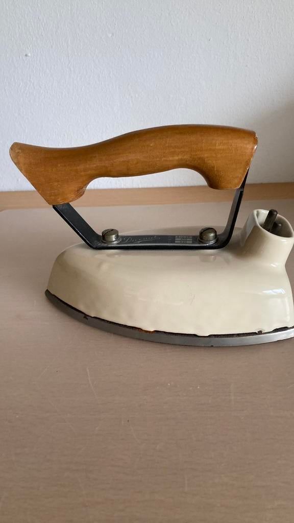Antieke strijkijzer, Antiek en Kunst, Curiosa en Brocante, Ophalen
