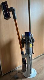Dyson Cyclone V10 snoerloze stofzuiger + laad/opbergstation, Witgoed en Apparatuur, Stofzuigers, Ophalen, Gebruikt, Stofzuiger