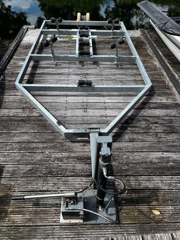 Bootlift / Bootframe / Hydraulisch Kantelbaar !!  beschikbaar voor biedingen