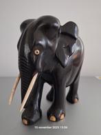handgesneden olifantenbeeldje van ebbenhout, Antiek en Kunst, Ophalen of Verzenden