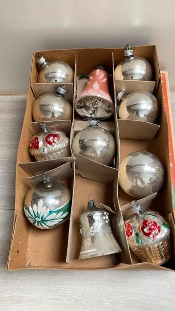Vintage Kerstballen 11 stuks in Doos - Vintage jaren 1970s beschikbaar voor biedingen