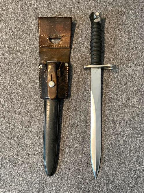 Originele Zwitserse Stgw 57 bajonet – Wenger, Verzamelen, Militaria | Tweede Wereldoorlog, Landmacht, Mes of Dolk, Ophalen