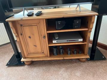 Grenen (televisie) meubel beschikbaar voor biedingen