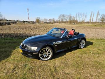 BMW Z3 1.9 I Roadster 2002 Zwart widebody beschikbaar voor biedingen