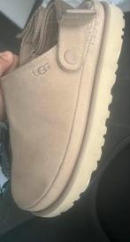 UGG Goldenstar Beige - Instappers, Ophalen of Verzenden, Gedragen, Beige, Instappers